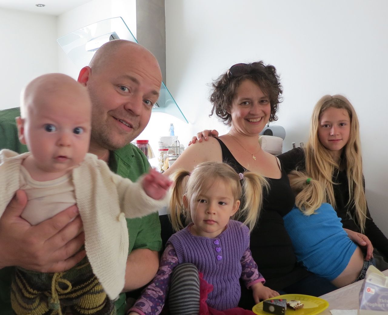 Her er hele banden på vej på Road Trip, tre måneder i Europa